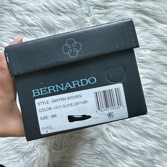 NIB Bernardo Gwynn woven flats - Picture 7 of 7